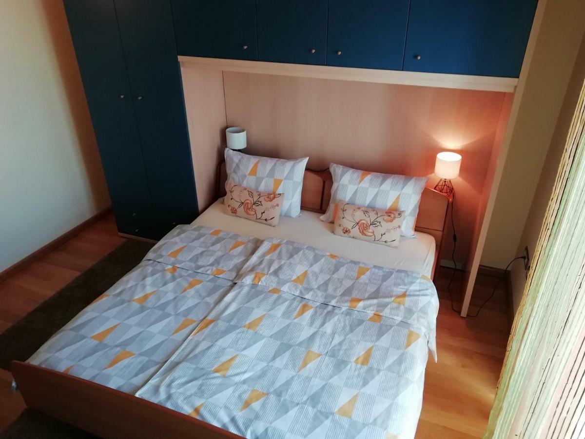 In Azra Appartement