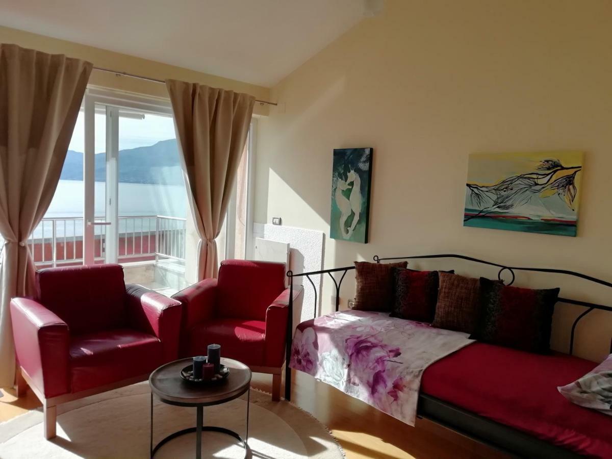 In Azra Appartement *
