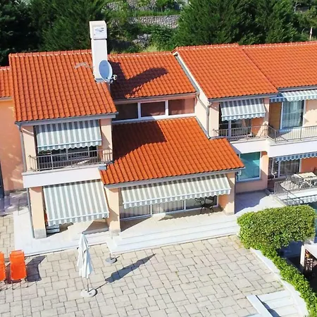 Apartments In Villa Azra Rijeka Exterior photo