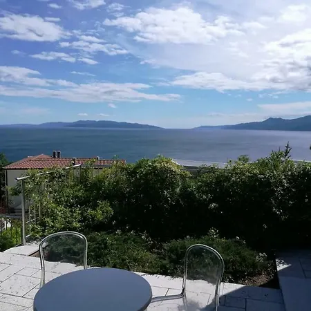 Apartments In Villa Azra Rijeka Exterior photo