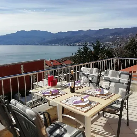 Apartments In Villa Azra Rijeka Exterior photo