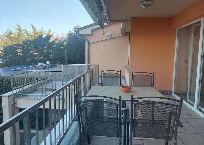 Apartments In Villa Azra