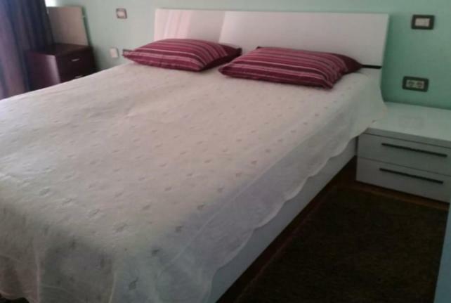 Apartment In Azra