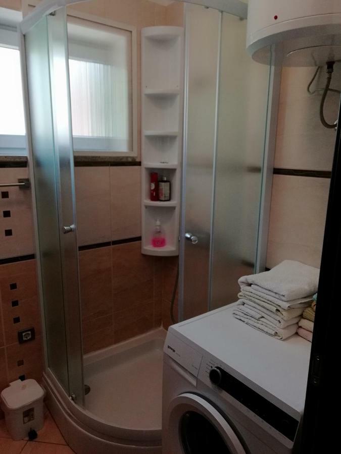 Apartment In Azra *